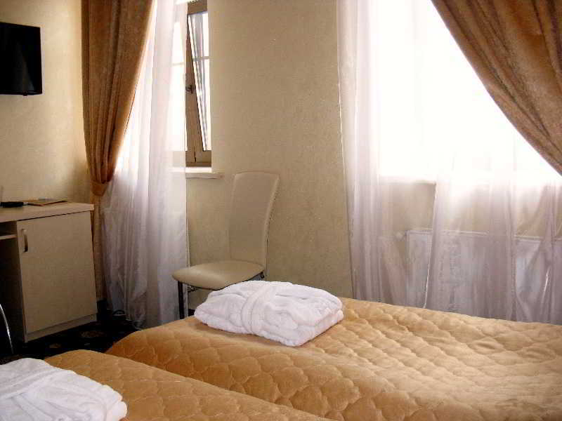 Gonchar Hotel Kyiv Exterior foto